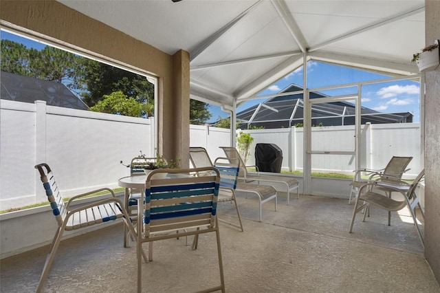 144 Bridgeton St, Davenport, FL 33896 - sunroom / solarium featuring vaulted ceiling