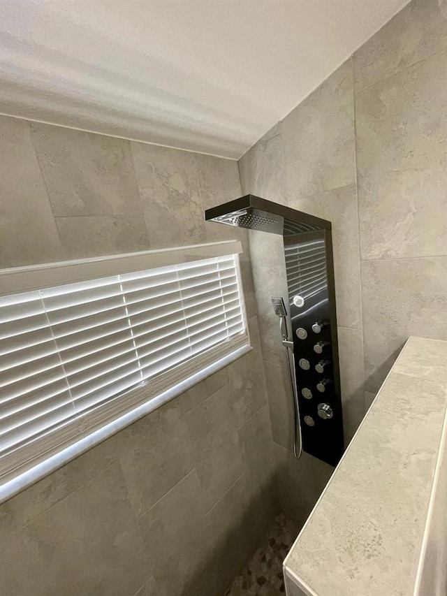 2505 Osprey Creek Ct, Kissimmee, FL 34747 - bathroom view of a tile shower