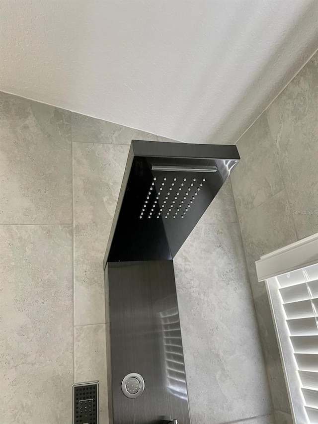 2505 Osprey Creek Ct, Kissimmee, FL 34747 - bathroom view of tile walls