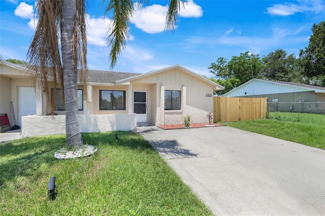 1920 Dardanelle Dr, Orlando, FL 32808 - photo 2