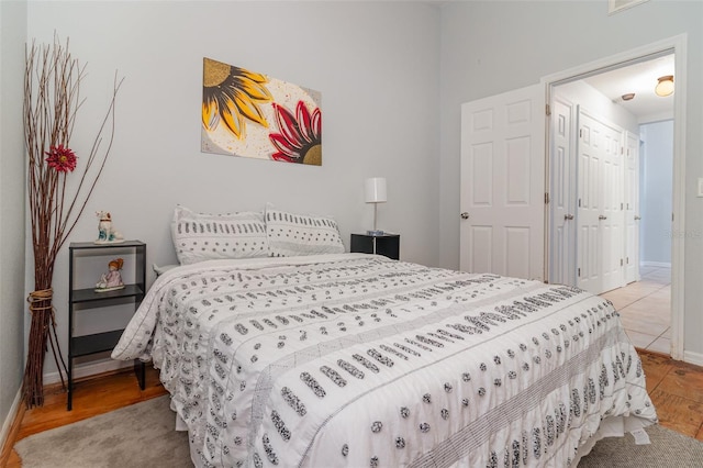 1315 Vista Del Lago Blvd, Dundee, FL 33838 - bedroom with baseboards