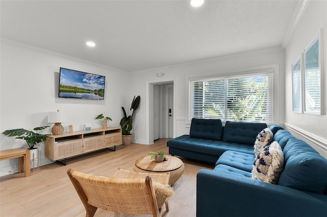 402 S Orlando Ave, Cocoa Beach, FL 32931 - living area featuring crown molding, light wood-type flooring, and recessed lighting