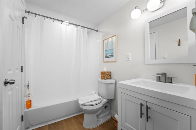402 S Orlando Ave, Cocoa Beach, FL 32931 - bathroom featuring vanity, wood finished floors, and shower / bath combo