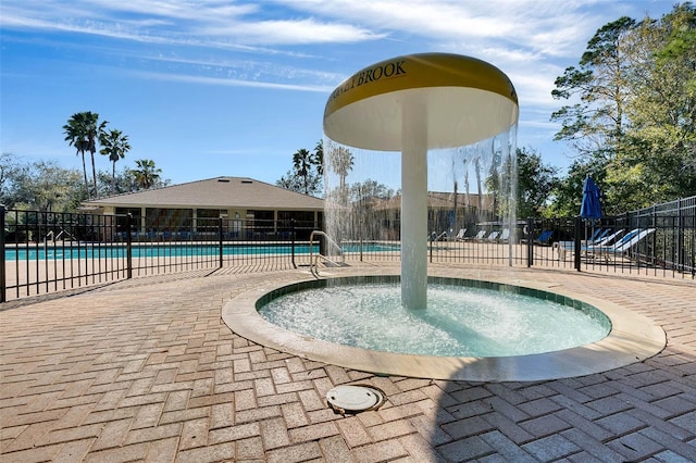 2085 Stone Cross Cir, Orlando, FL 32828 - view of community pool