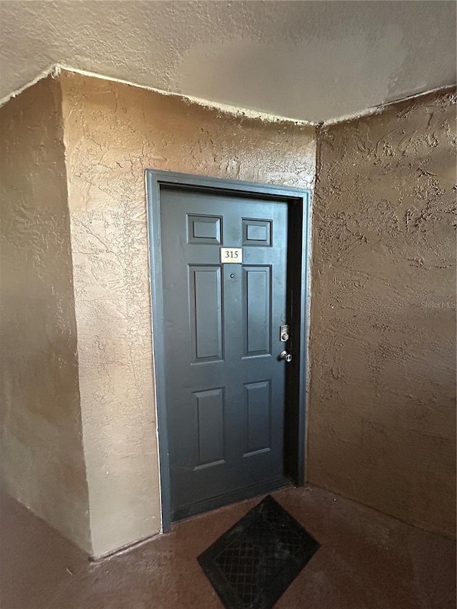 5725 Gatlin Ave Unit 315, Orlando, FL 32822 - entrance to property featuring stucco siding