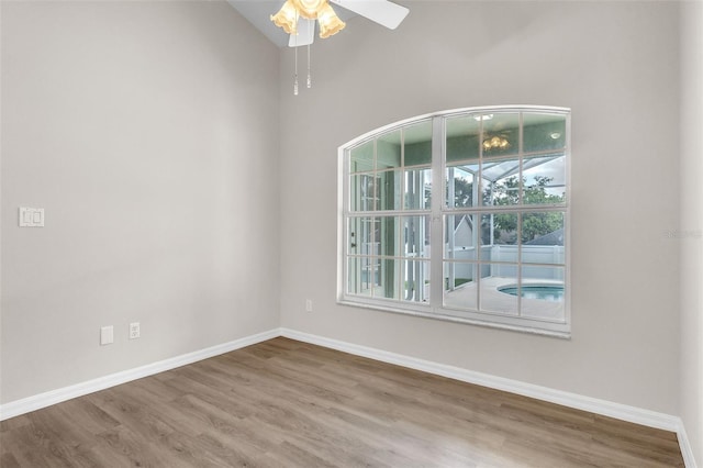 2675 Bond St, Clermont, FL 34711 - unfurnished room with wood finished floors and a ceiling fan