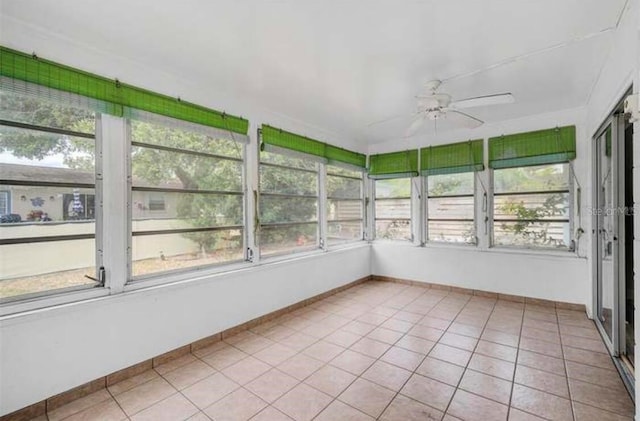 2813 21st Ave W, Bradenton, FL 34205 - unfurnished sunroom with healthy amount of natural light and ceiling fan