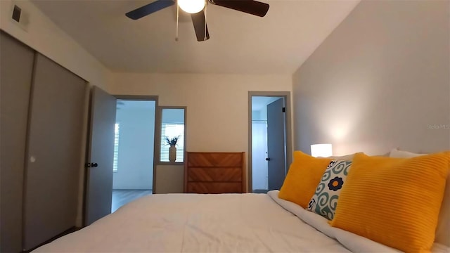 2257 World Parkway Blvd W Unit 61, Clearwater, FL 33763 - bedroom with ceiling fan