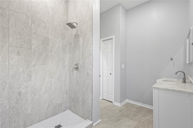 17032 Winners Cir, Odessa, FL 33556 - bathroom featuring tiled shower and vanity
