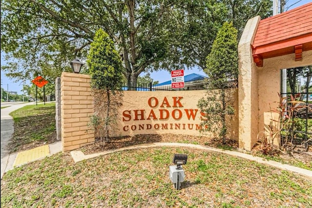2850 N Powers Dr Unit 74, Orlando, FL 32818 - view of community sign
