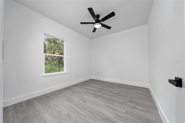3270 Framinghan Ave SW, Palm Bay, FL 32908 - spare room featuring wood finished floors and a ceiling fan