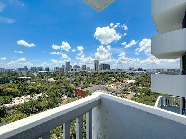 400 E Colonial Dr Unit 1501, Orlando, FL 32803 - balcony with a skyline view
