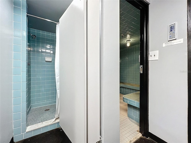 400 E Colonial Dr Unit 1501, Orlando, FL 32803 - bathroom featuring a shower stall and tile patterned floors