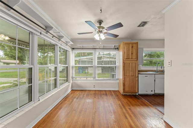 2538 Meadowview Ln, Deland, FL 32720 - unfurnished sunroom with a ceiling fan