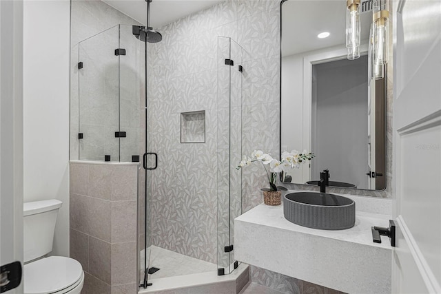 1780 Mizell Ave, Winter Park, FL 32789 - full bathroom featuring a shower stall and vanity