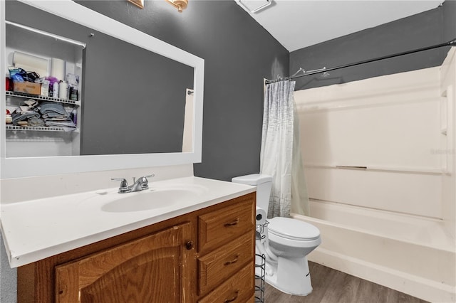2728 Tally Ho Ave 2722, 2724, 2726, Orlando, FL 32826 - full bathroom featuring vanity, shower / bathtub combination with curtain, and wood finished floors