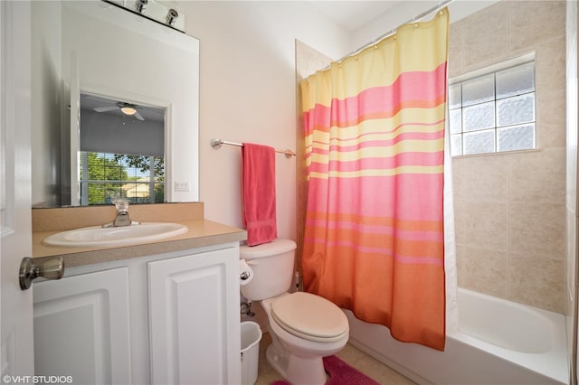 20130 Sunset Landing Ave, Groveland, FL 34736 - bathroom featuring vanity and shower / bath combo with shower curtain