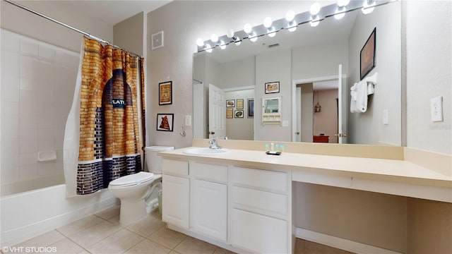 7675 Comrow St Unit 404, Kissimmee, FL 34747 - full bath featuring tile patterned flooring, vanity, and shower / bath combo