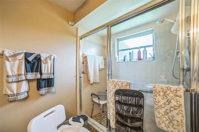 4799 Lighthouse Rd, Orlando, FL 32808 - bathroom with a stall shower and toilet