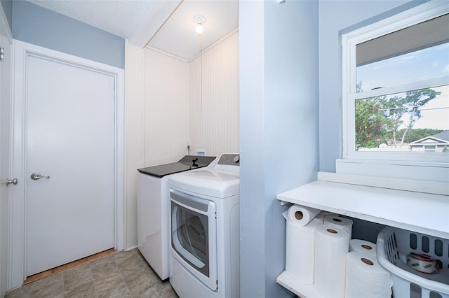 1301 Fahnstock St, Eustis, FL 32726 - laundry room featuring separate washer and dryer