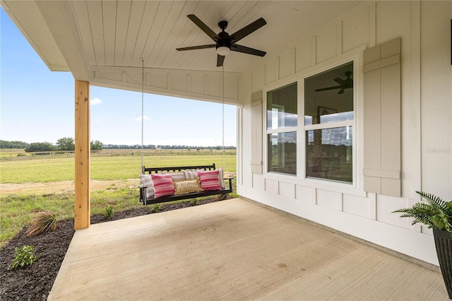 2212 SW 210th Ave, Dunnellon, FL 34431 - view of patio featuring a ceiling fan and a view of countryside