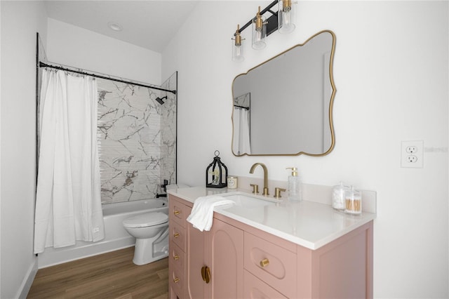 2212 SW 210th Ave, Dunnellon, FL 34431 - bathroom featuring vanity, wood finished floors, and shower / tub combo with curtain