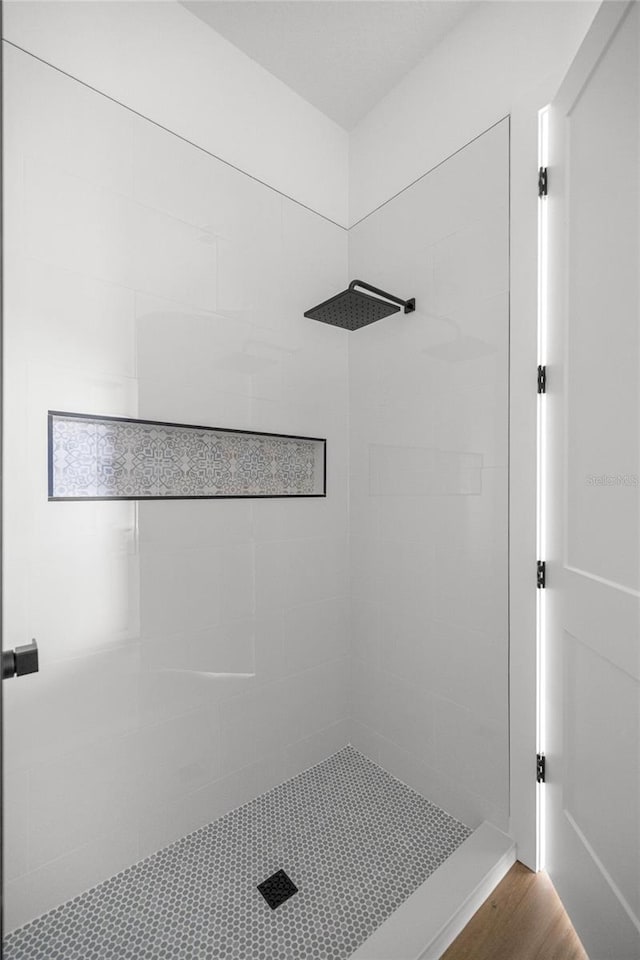 2212 SW 210th Ave, Dunnellon, FL 34431 - full bathroom featuring tiled shower