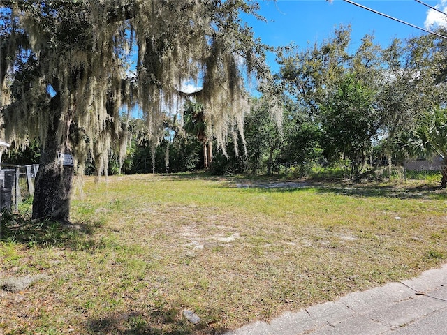 2406 1st St N, Winter Haven, FL 33881