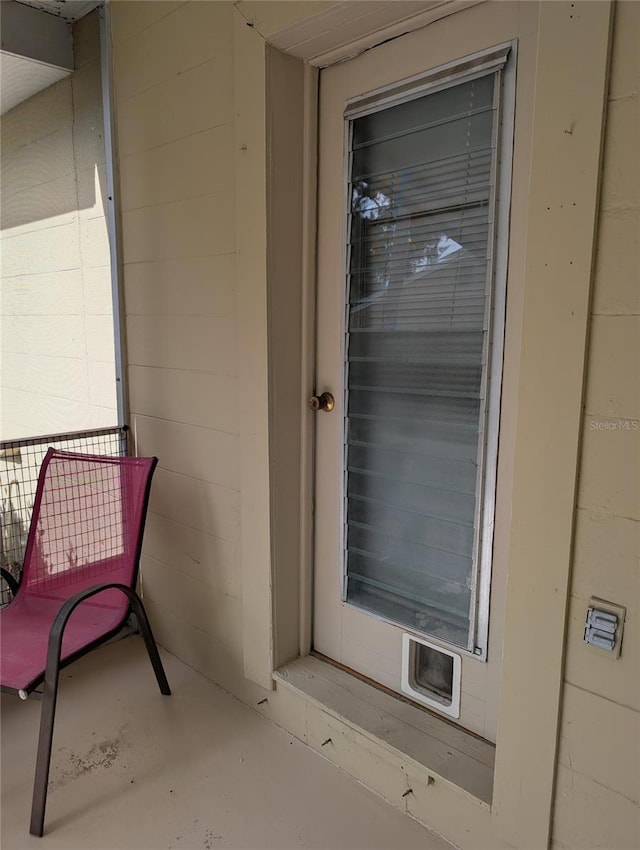 417 Shore Rd, Nokomis, FL 34275 - property entrance