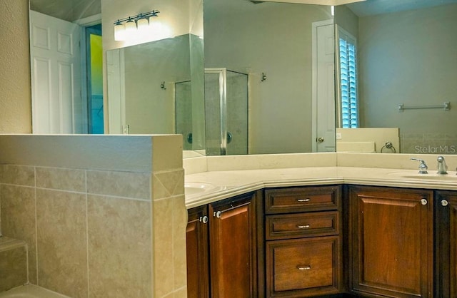 3504 Shorewood Dr, Kissimmee, FL 34746 - full bath featuring a shower stall and double vanity