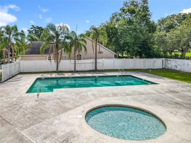 1751 Chatham Cir, Apopka, FL 32703 - view of swimming pool with a patio area and a fenced backyard
