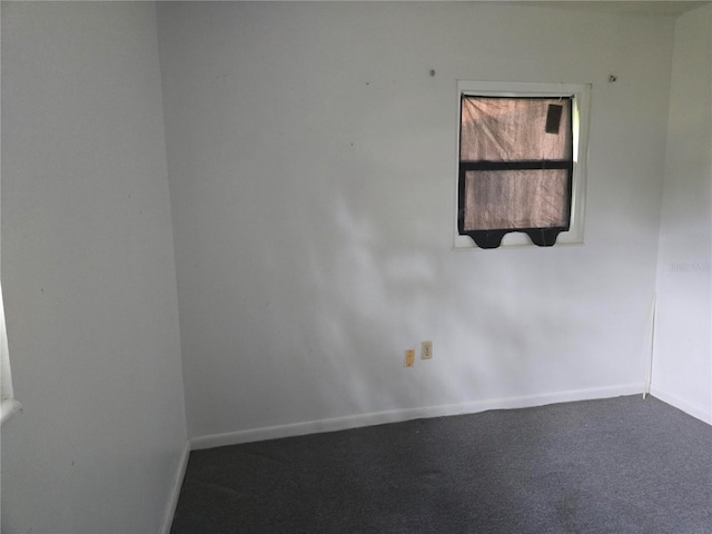 2308 18th St E, Bradenton, FL 34208 - carpeted empty room featuring baseboards