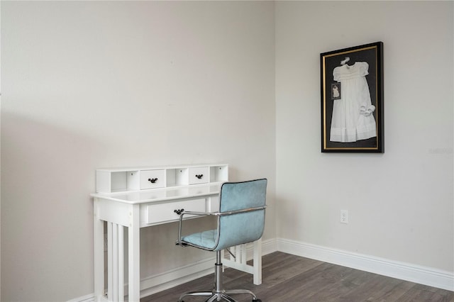 8066 Ludington Cir, Orlando, FL 32836 - home office with dark wood finished floors and baseboards