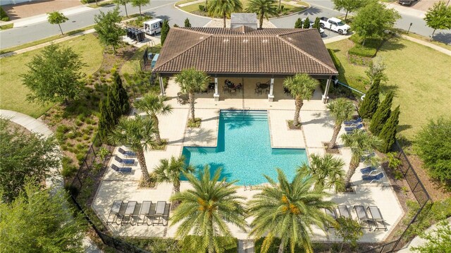 8066 Ludington Cir, Orlando, FL 32836 - view from above of property with a pool