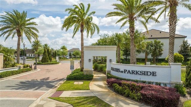 8066 Ludington Cir, Orlando, FL 32836 - view of community / neighborhood sign