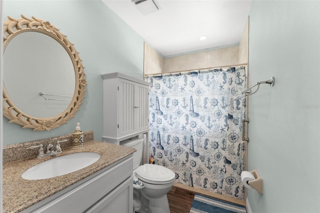 473 Burnt Tree Ln, Apopka, FL 32712 - bathroom featuring vanity, a shower with shower curtain, and wood finished floors