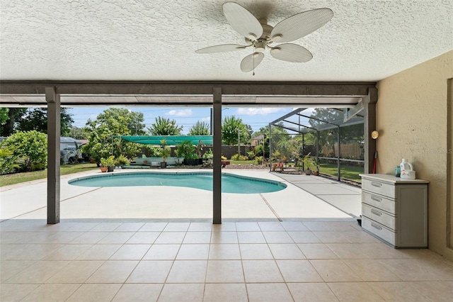 473 Burnt Tree Ln, Apopka, FL 32712 - outdoor pool with a patio area, glass enclosure, and ceiling fan
