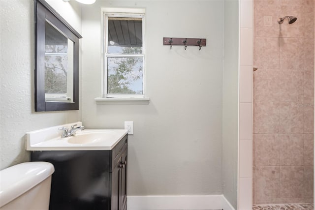 4085 Cypress Bnd, Geneva, FL 32732 - full bathroom featuring vanity and a tile shower