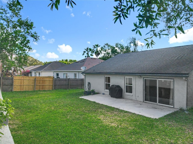 1044 Dees Dr, Oviedo, FL 32765 - view of yard with a patio area
