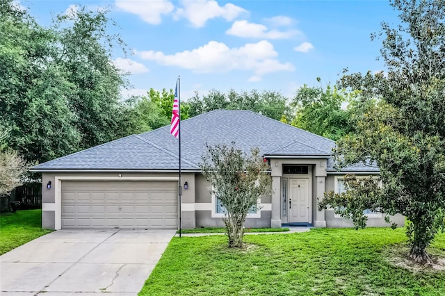 1113 Canopy Oaks Dr, Minneola, FL 34715 - single story home featuring stucco siding, an attached garage, roof with shingles, concrete driveway, and a front yard