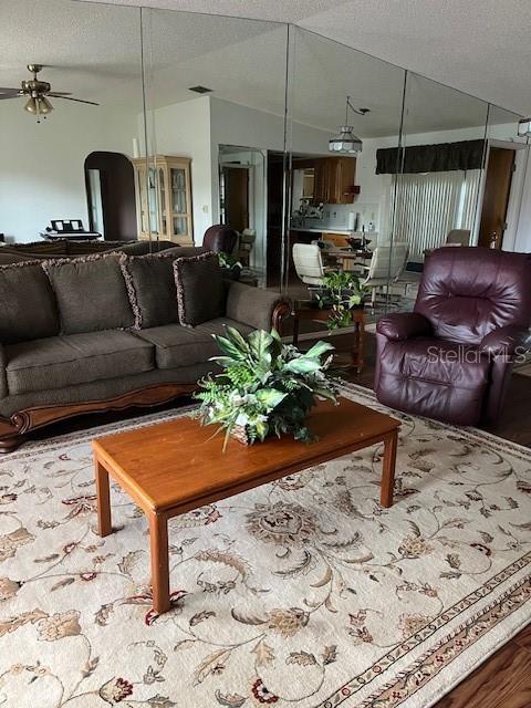 3718 Thunderbird Hill Cir, Sebring, FL 33872 - photo 2