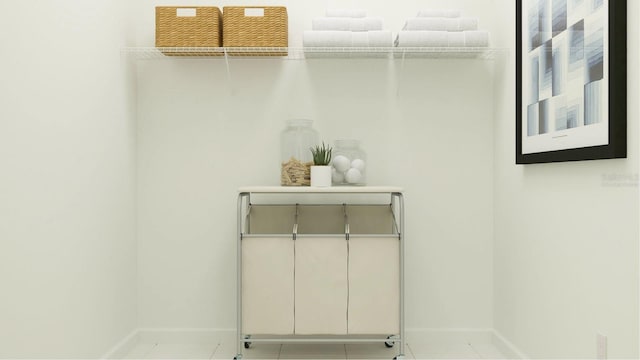 431 Puma Loop, Groveland, FL 34736 - detailed view of baseboards
