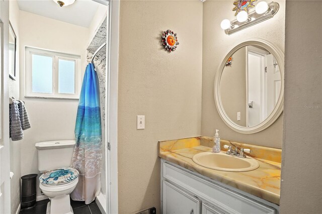109 Woodfield Ct, Sanford, FL 32773 - full bath with vanity, tile patterned floors, and a shower with curtain