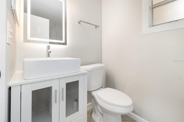 917 Great Bend Rd, Altamonte Springs, FL 32714 - half bathroom with toilet and vanity