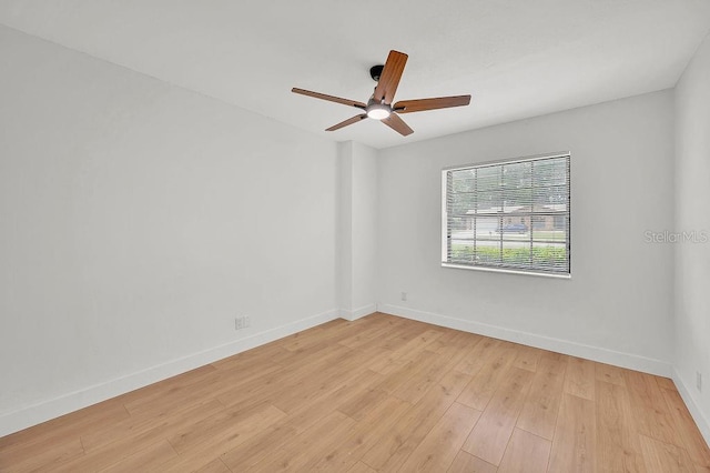 5460 SE 28th St, Ocala, FL 34480 - unfurnished room with light wood-style flooring and a ceiling fan