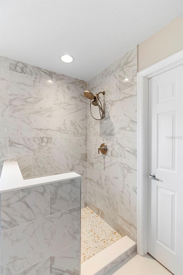 1785 Rushden Dr, Ocoee, FL 34761 - bathroom with a walk in shower and recessed lighting