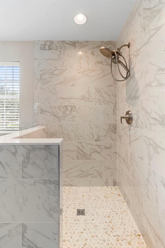 1785 Rushden Dr, Ocoee, FL 34761 - full bathroom with a tile shower and recessed lighting