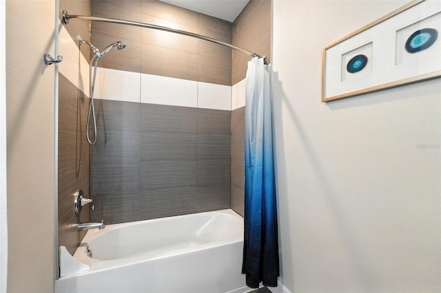 1530 Retreat Cir, Clermont, FL 34714 - full bath featuring shower / bath combo