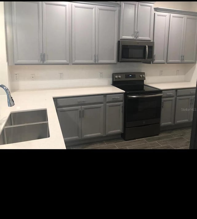 12337 Turtle Grass Dr, Orlando, FL 32824 - photo 2