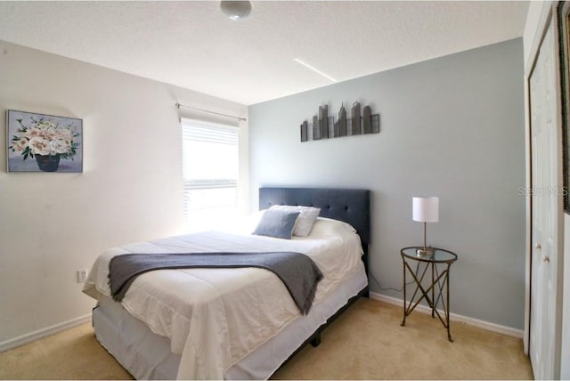 331 Bridgewater Dr, Davenport, FL 33897 - bedroom featuring light carpet